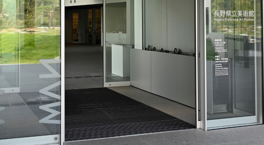 エントランス インテリア